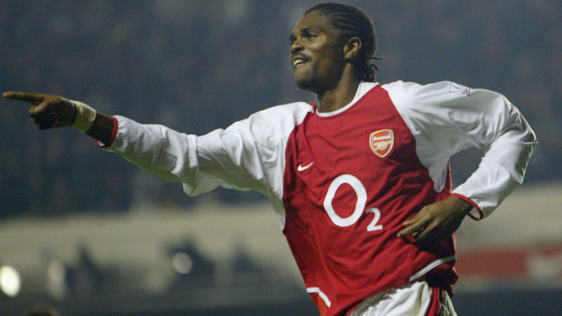Anichebe: Kanu Endeared Arsenal to Nigerians, Africans
