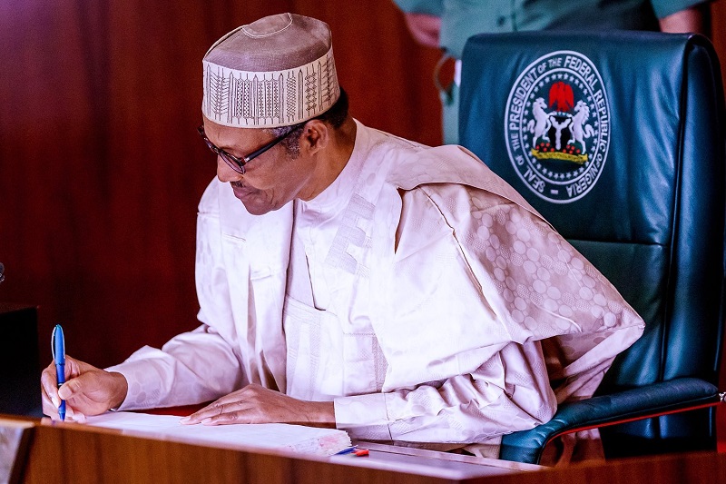 Outrage as Buhari Approves N1.14 billion donation to Niger Republic