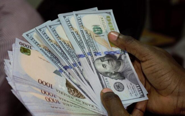 Naira Pegged at N680/$1 as Currency's Depreciation Continues